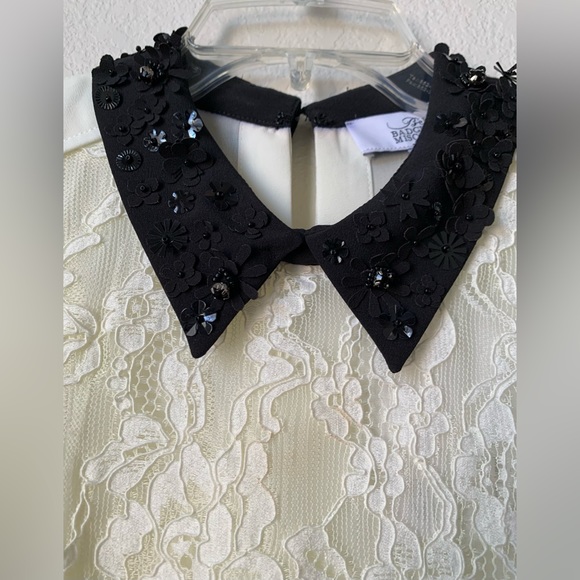 NWT Bell Badgley Mischka Ivory Lace Sleeveless Top/Black Collar/Floral Appliqué - Picture 2 of 12